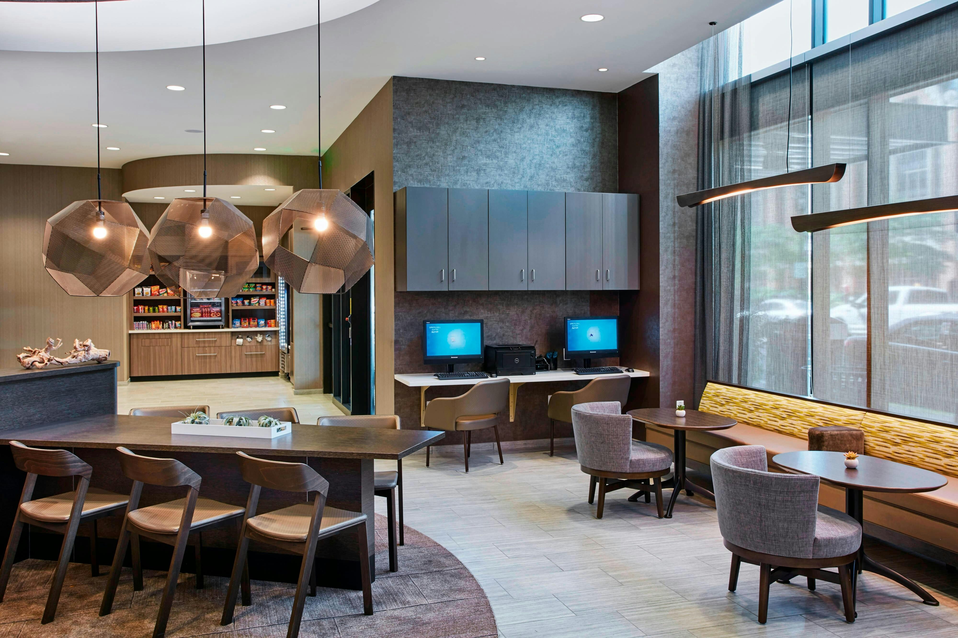 SPRINGHILL SUITES MILWAUKEE DOWNTOWN 10/17
