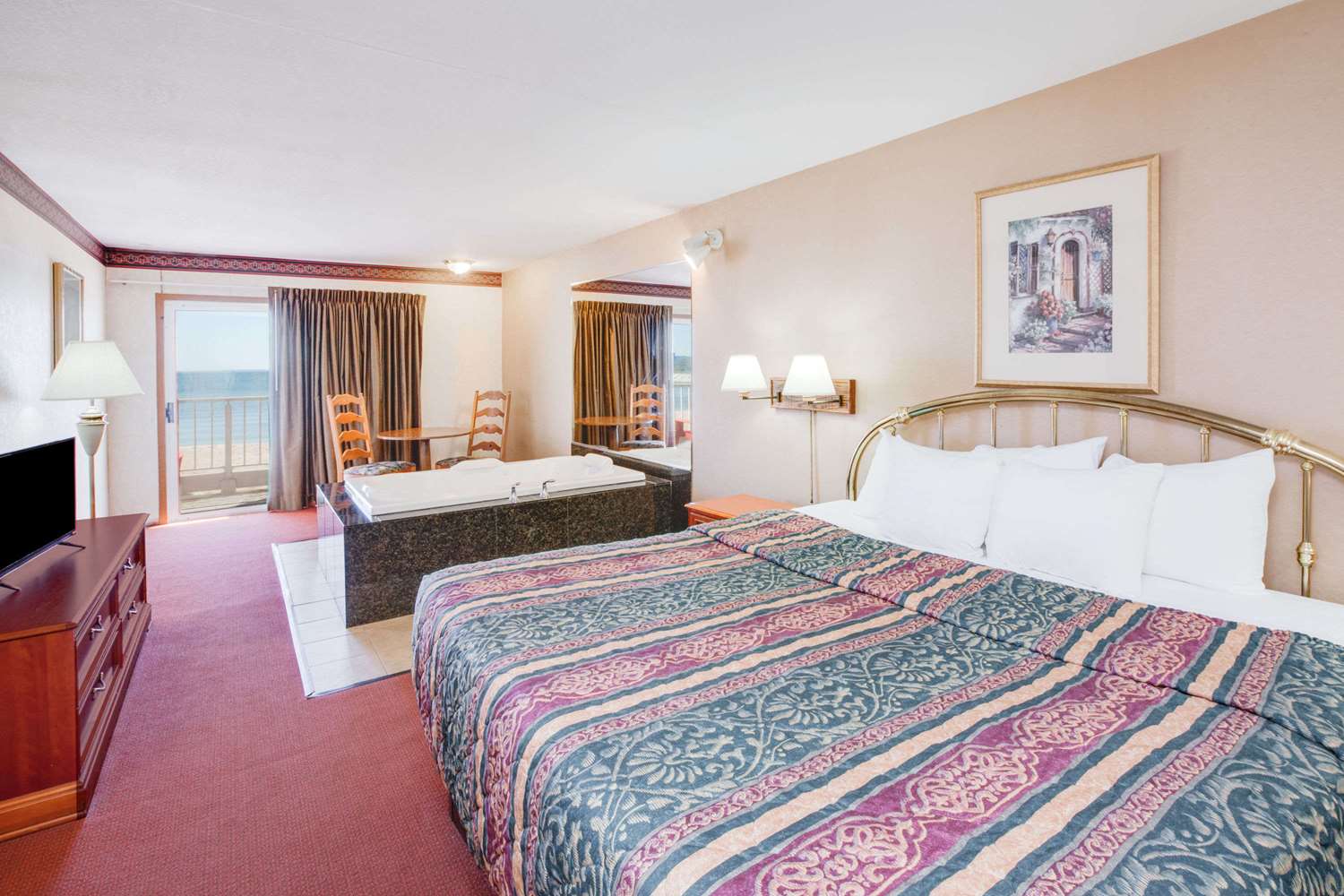 Super 8 by Wyndham Mackinaw City/Beachfront Area 9/25