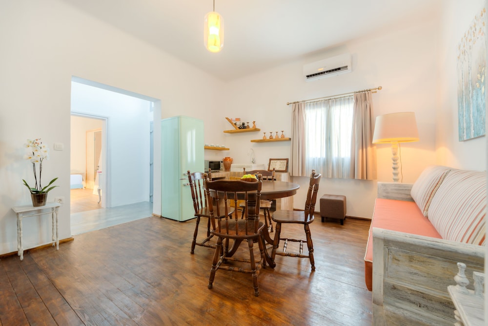 Pasithea Suites Santorini 42/60