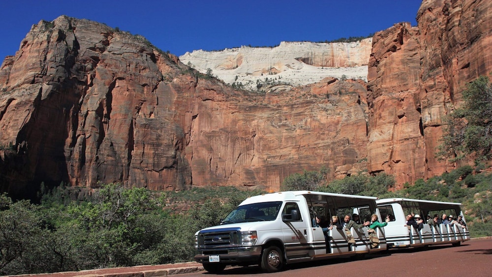 Zion Lodge Inside The Park 34/41