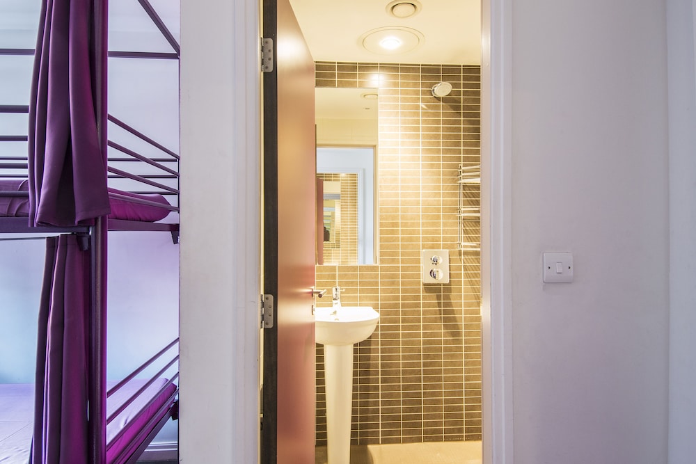 Safestay London Elephant Castle Hostel 15/27