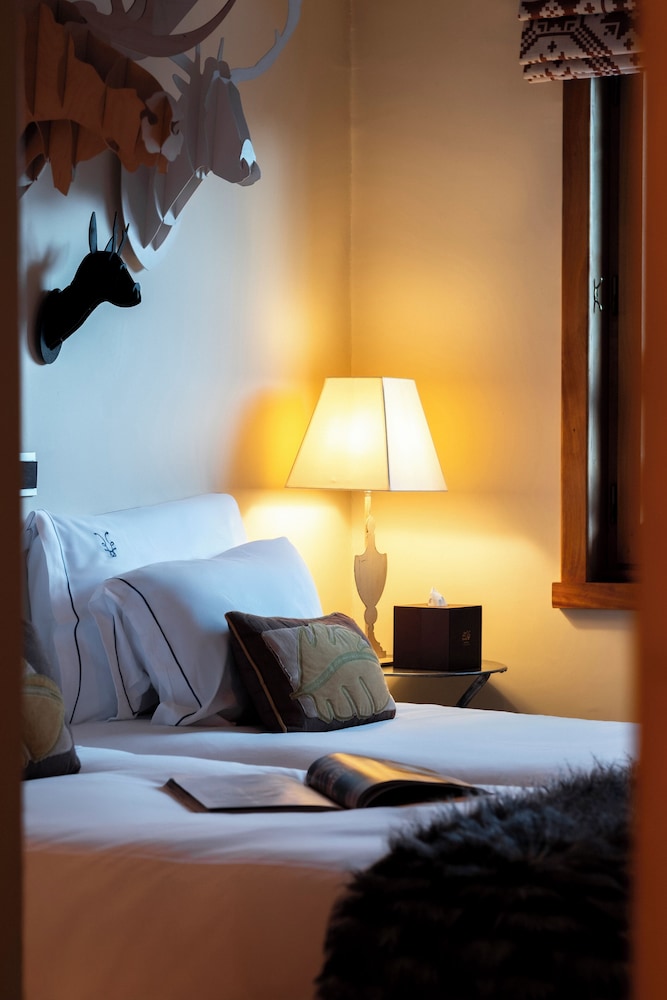 CHALET, SUITE