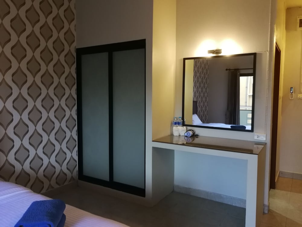 Mana Residence 24/27
