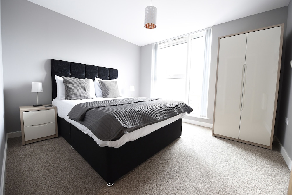Dream Apartments - The Obel Building 17/45