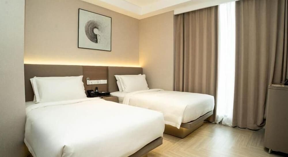 غرفة قياسية بسريرين منفصلين، Landison Hotel Penang 3/7