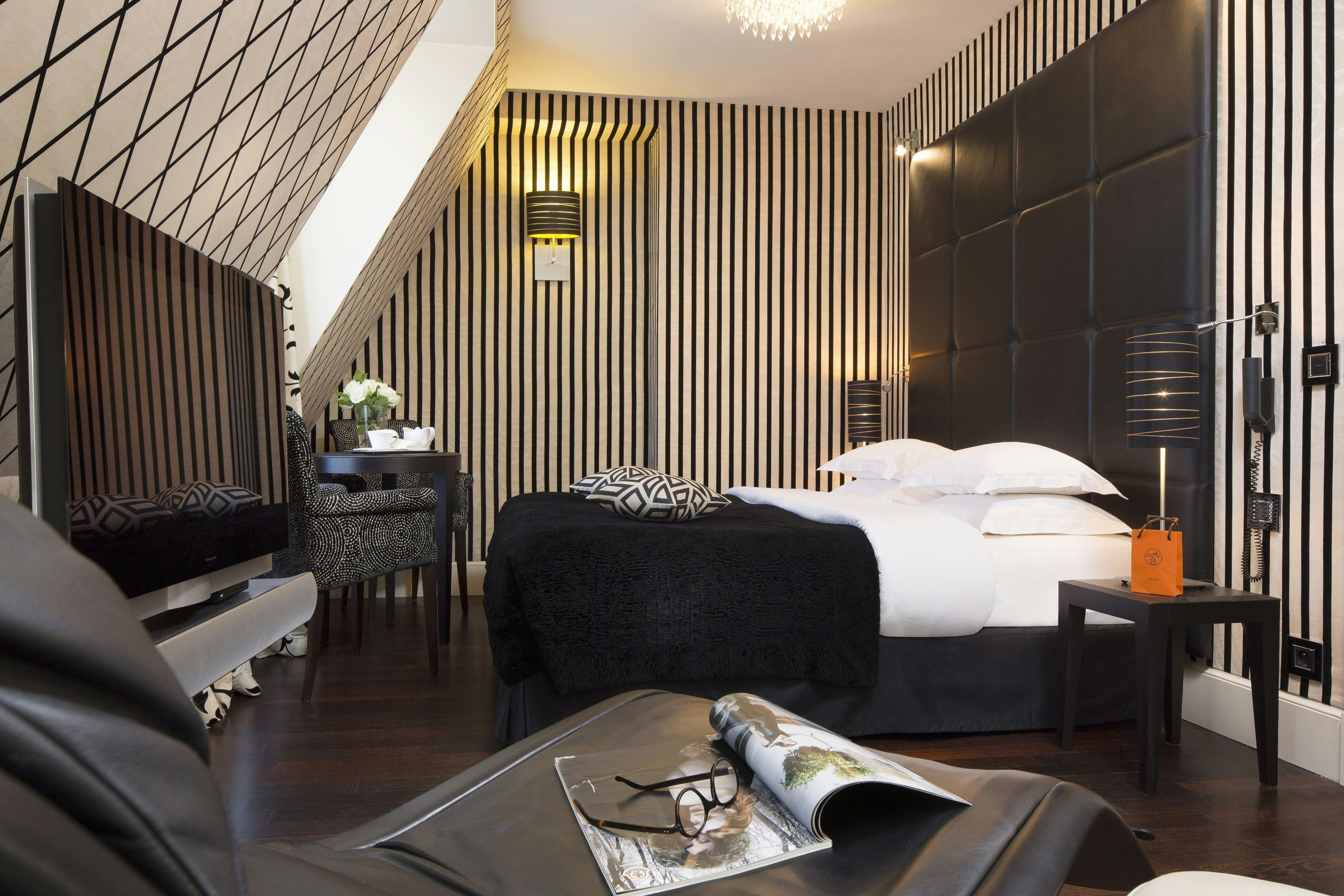 Hotel Ares 36/47