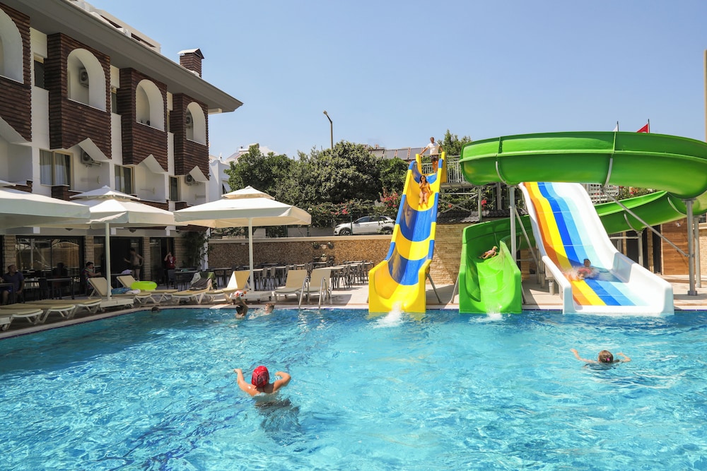 Fame Beach Hotel 29/40