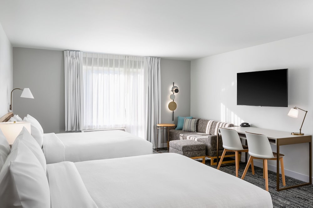 TownePlace Suites Iron Mountain 10/22