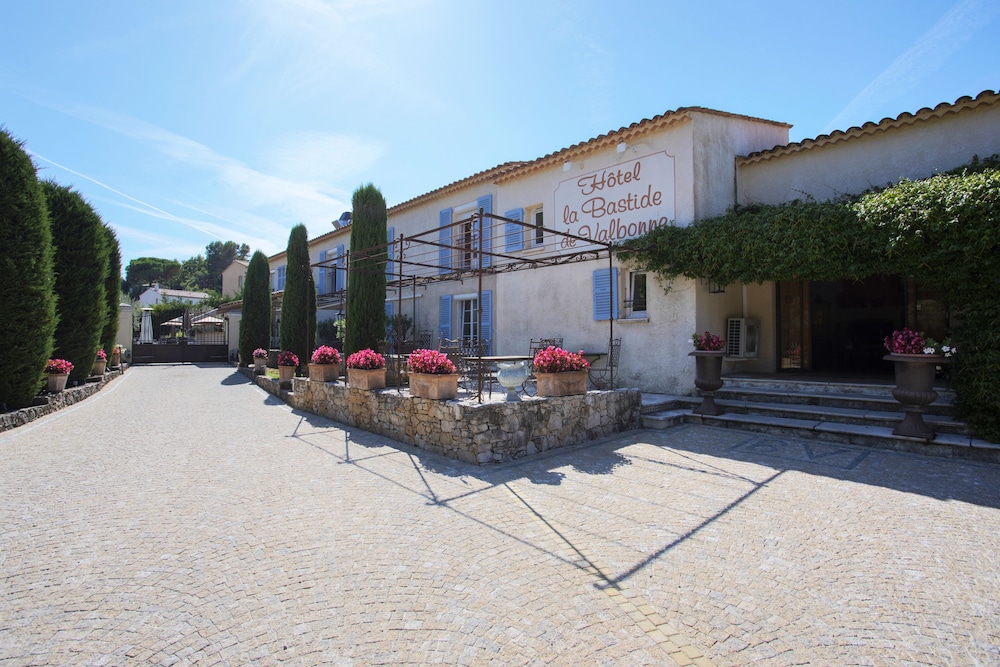 Hotel La Bastide De Valbonne 26/32