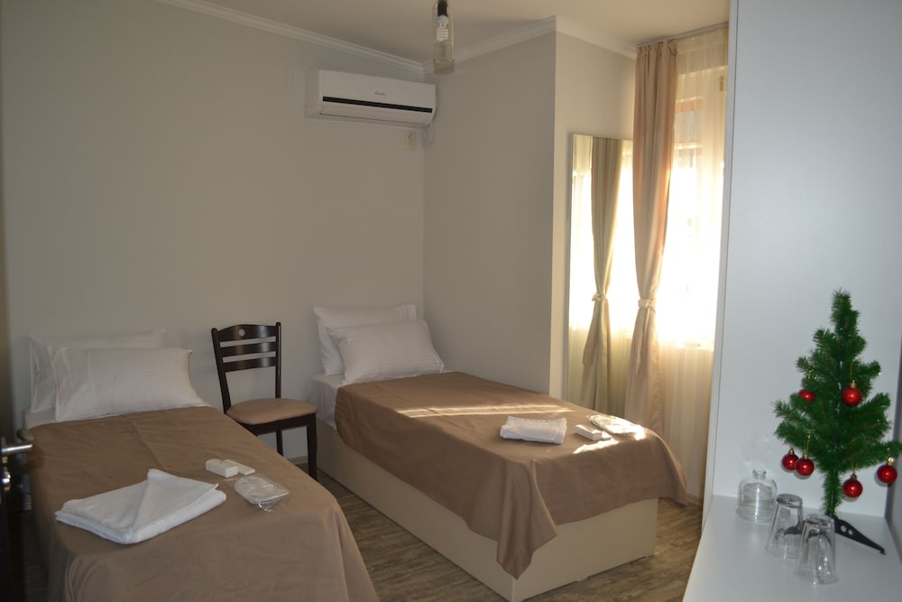 Guest House 36 10/14