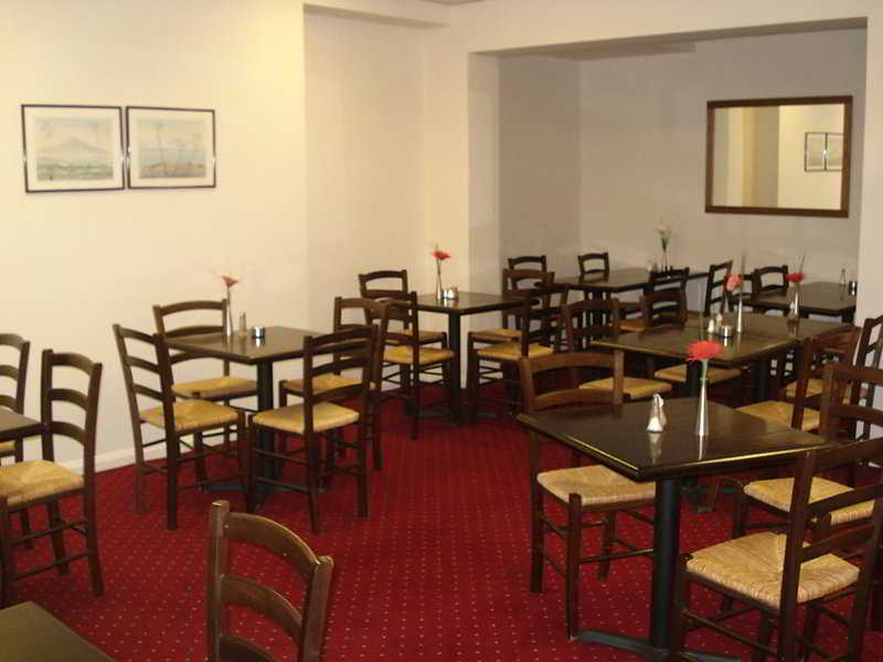 Palace Court Hotel 17/20