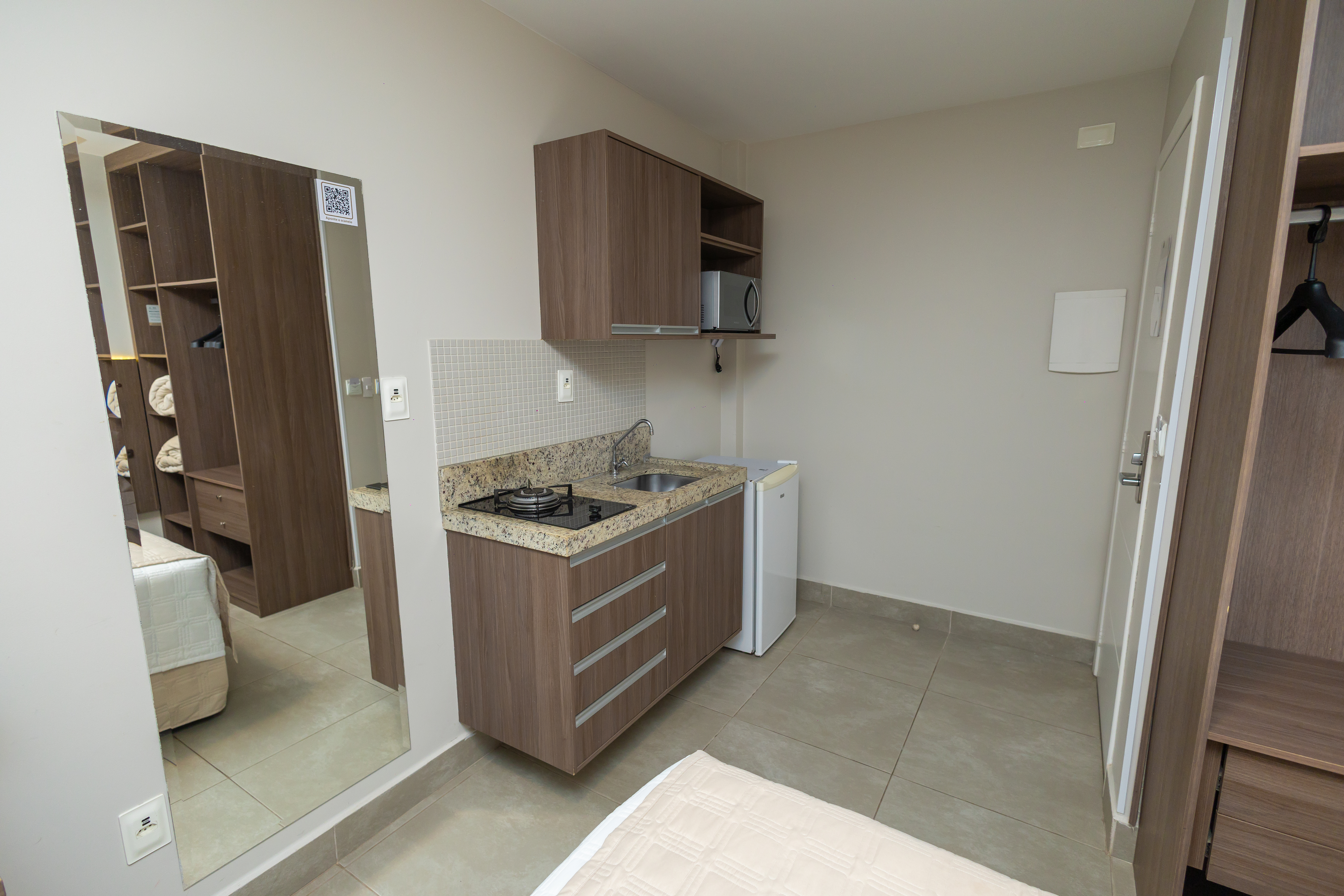 غرفة قياسية ثلاثية، Concept Hotel Flat 10/10
