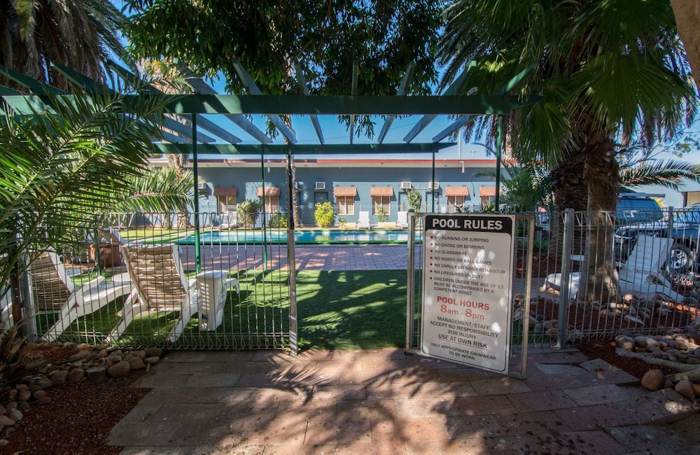 Elkira Court Motel 35/58