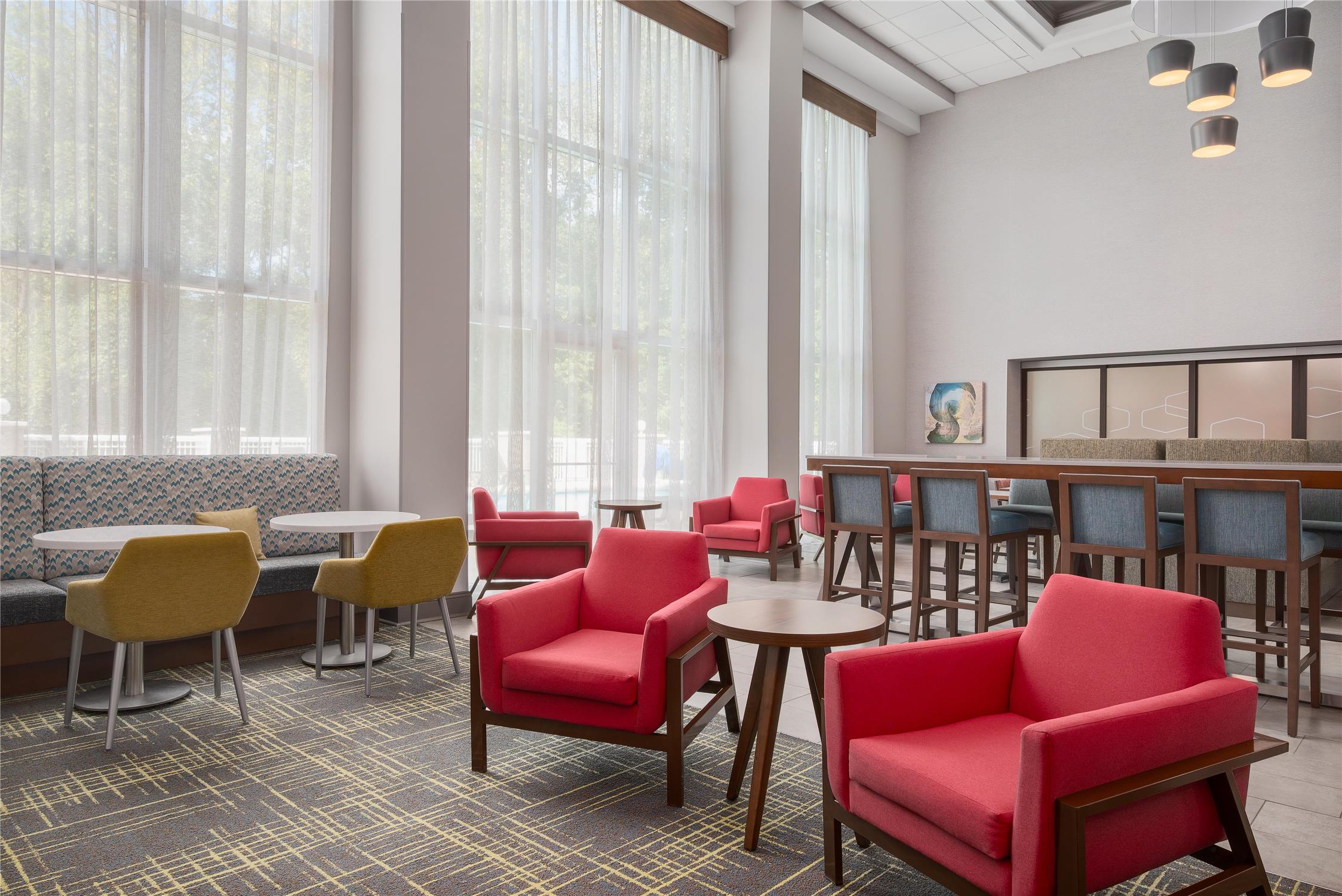 Hampton Inn & Suites Charlotte-Arrowood 35/61