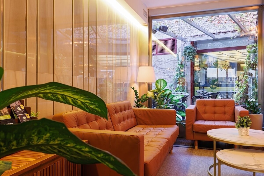 Hotel Ronda Lesseps 57/90