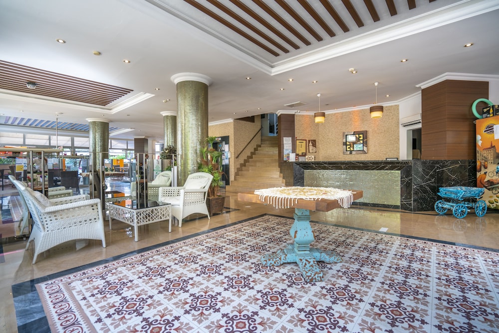 Carmen Suite Hotel 9/32