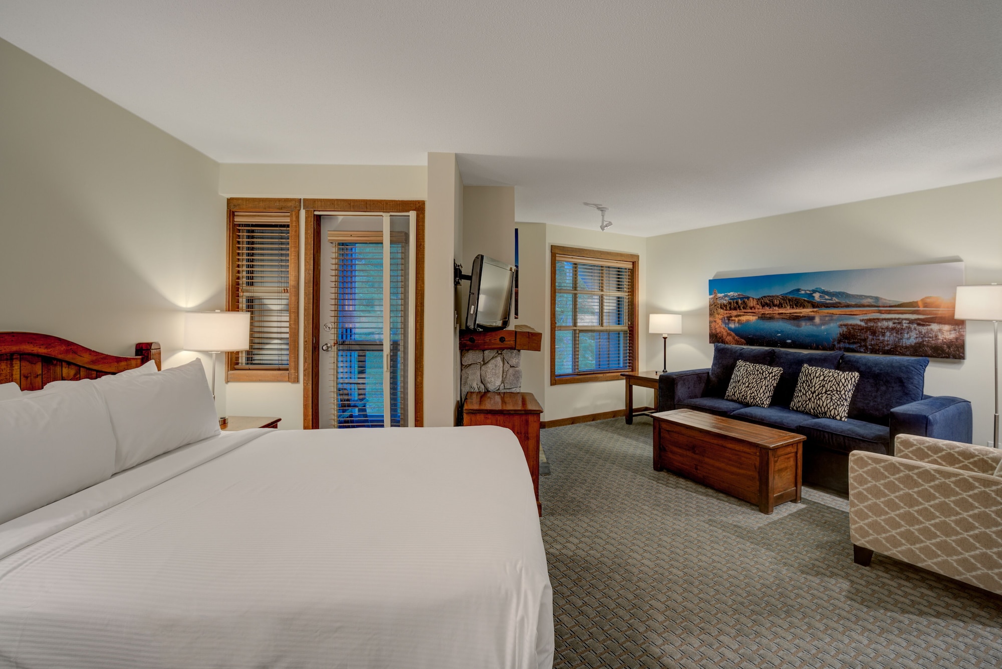 STUDIO, SUITE, KITCHEN