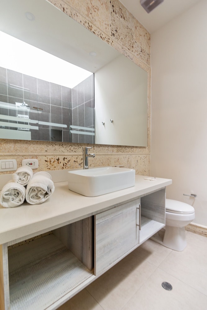 جناح استوديو سوبيريور بسرير مزدوج، Cartagena Suites de Manga 8/9