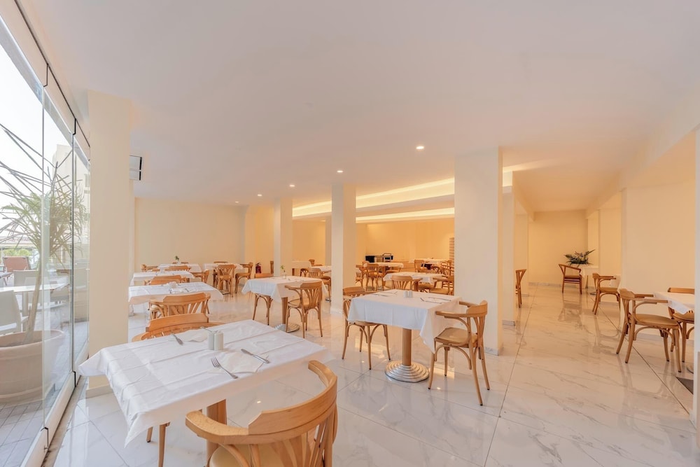 Arte Hotel 55/66