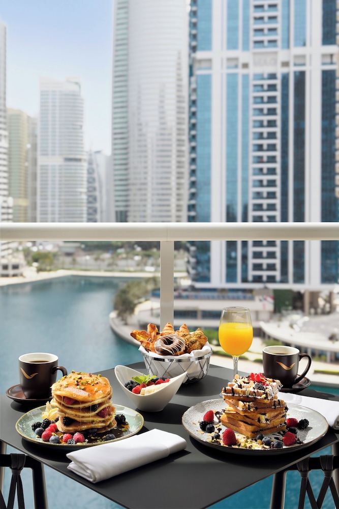 Movenpick Jumeirah Lakes Towers 53/75