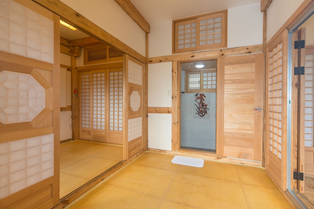Canopus Resort Pension 17/50