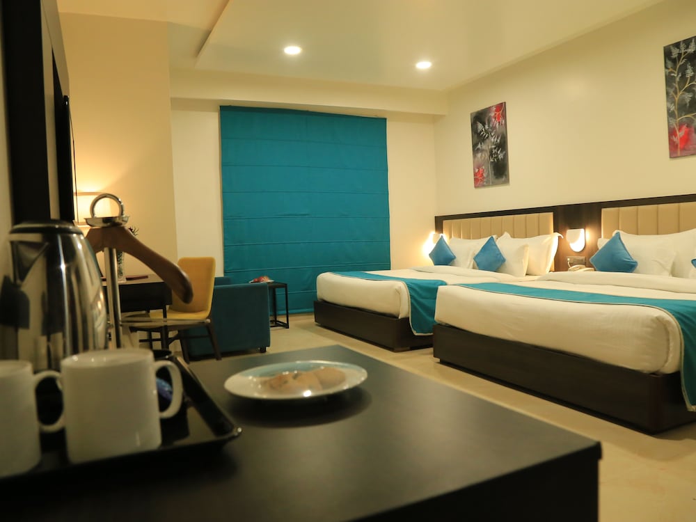 Bravia Hotel 15/30