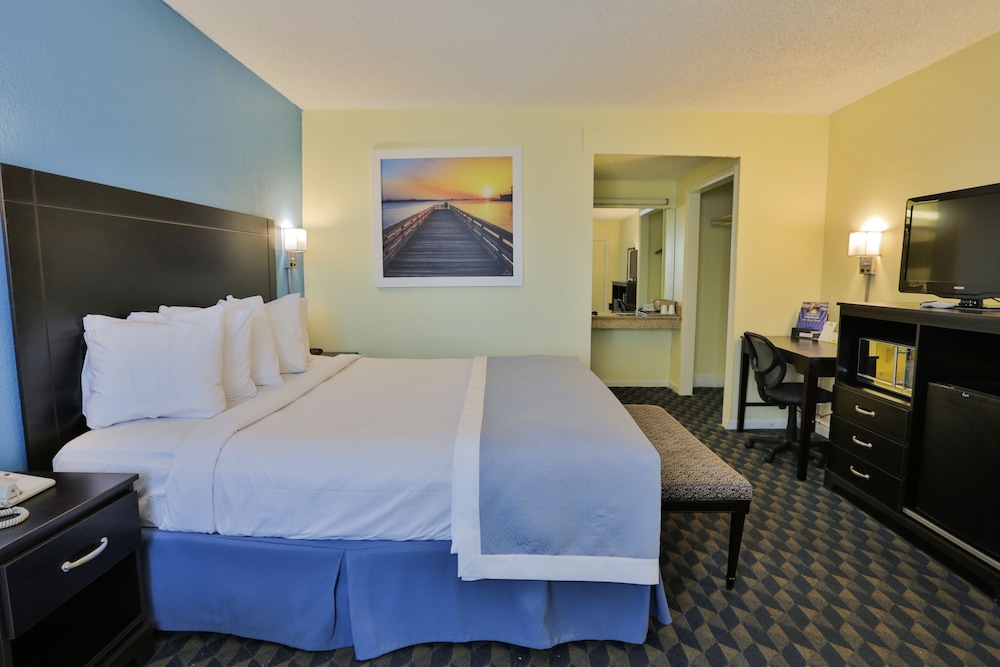Days Inn by Wyndham Wrightstown 20/50