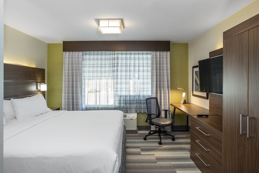 Holiday Inn Express Hotel Suites Medicine Hat Transcanada Hwy 12/75