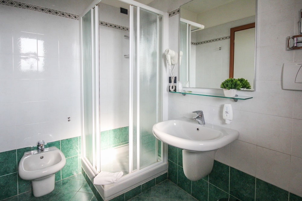 Green Class Hotel Candiolo 26/61