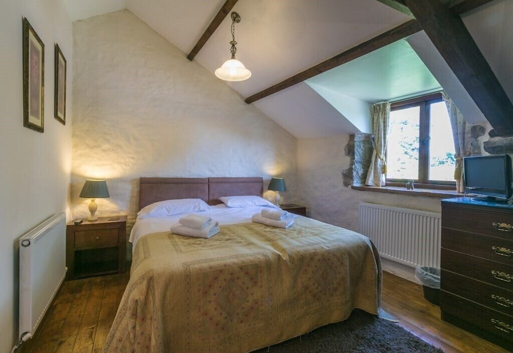 The Barn B and B 16/49