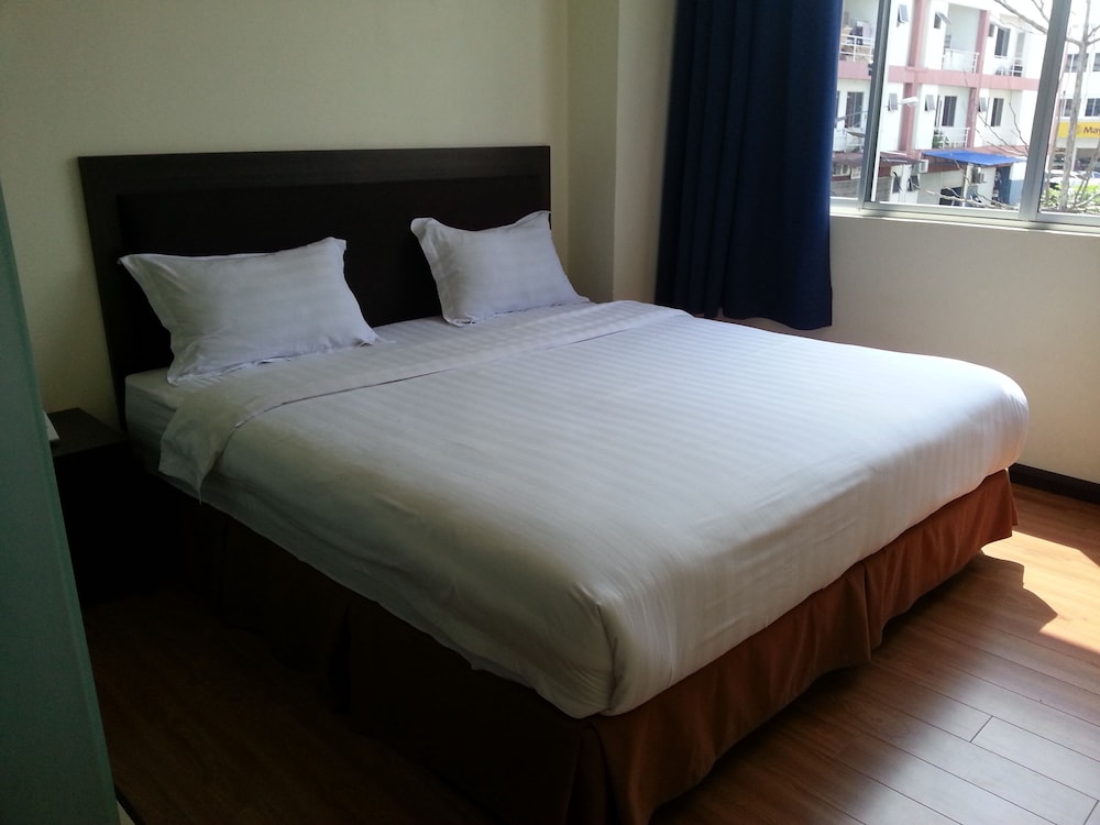 Deluxe, King Bed