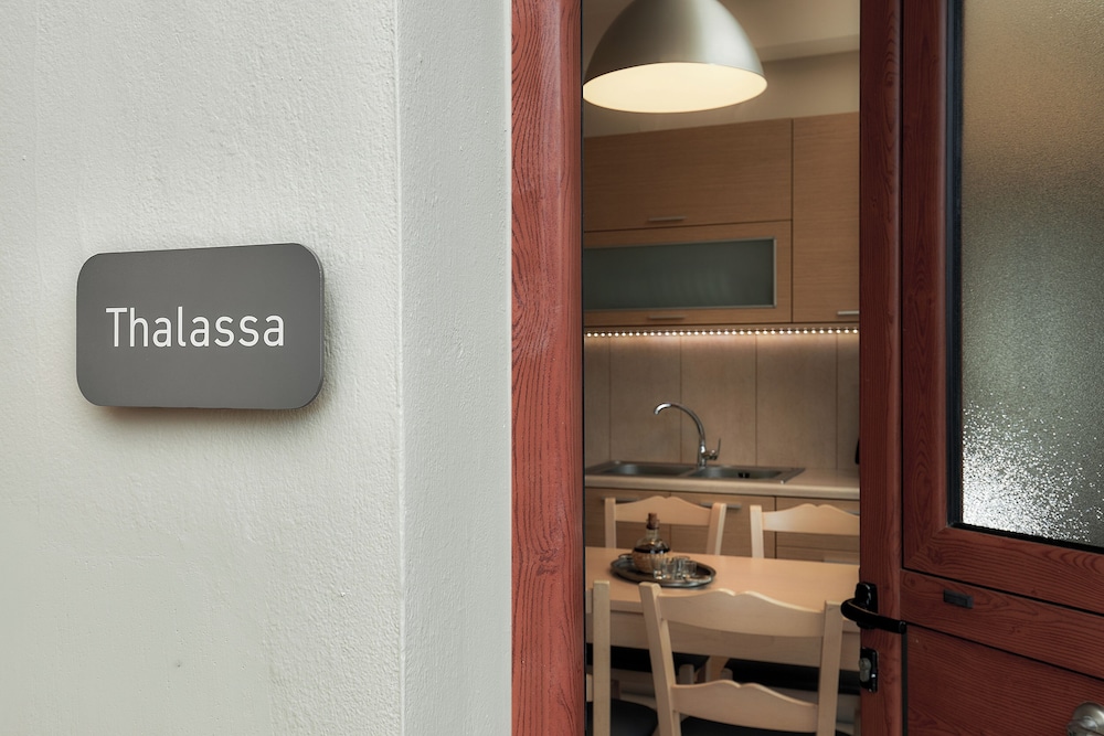 Keramos Villa And Apartments 33/45