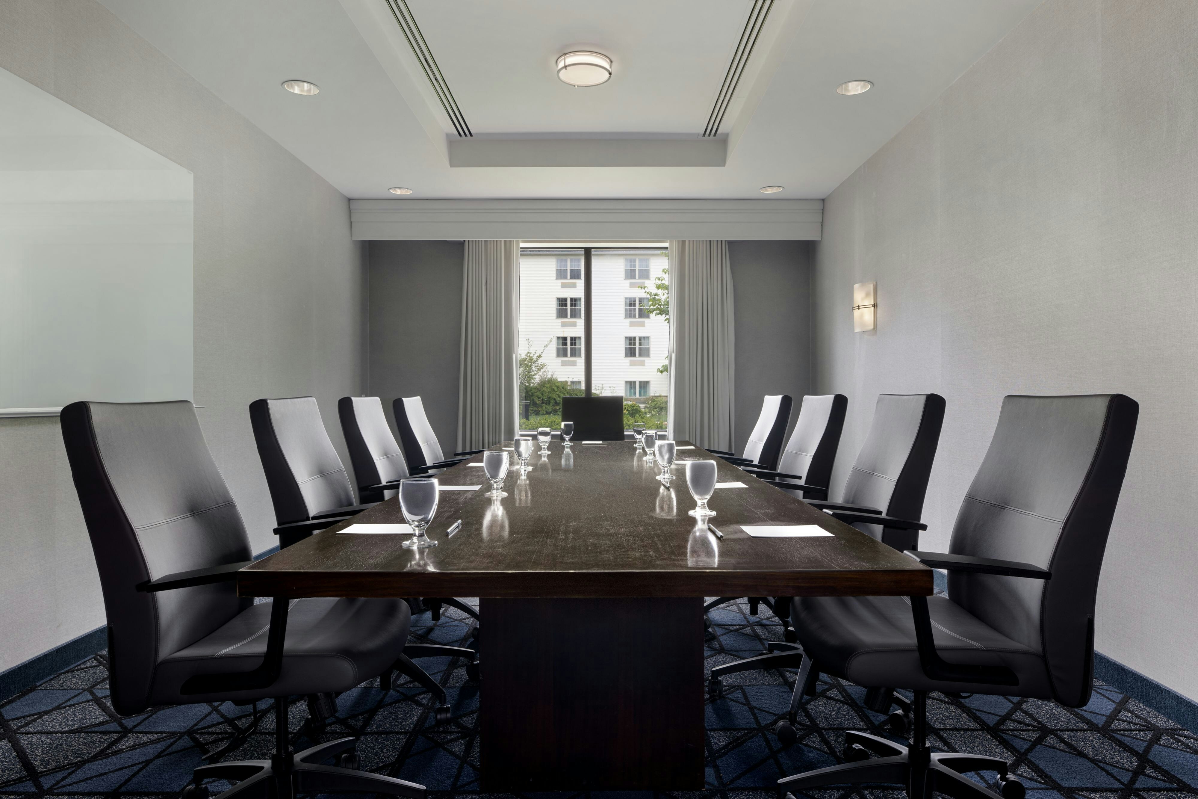 Courtyard By Marriott Republic Aprt Long Island Farmingdale 61/71