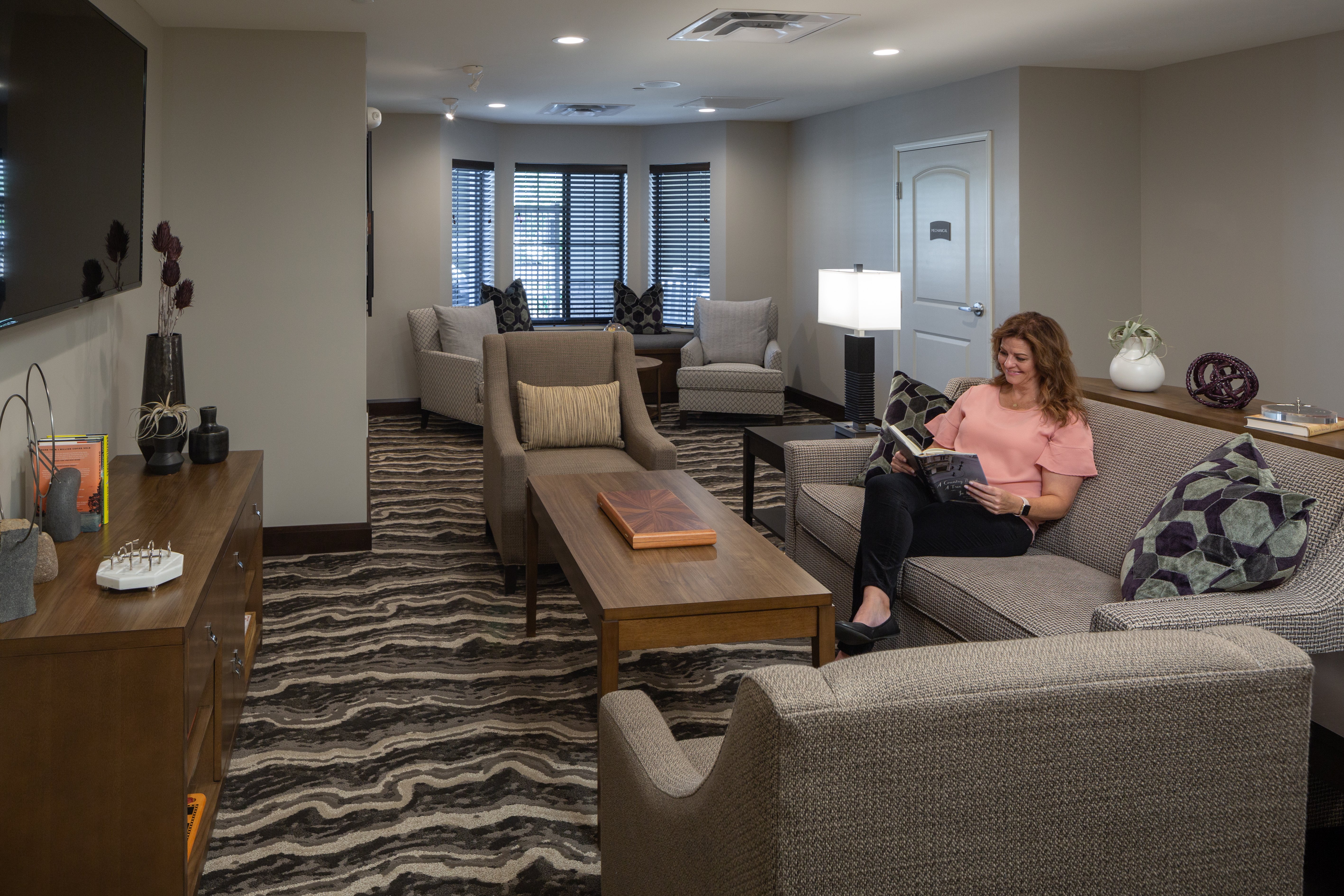 Staybridge Suites Phoenix Biltmore Area 47/56