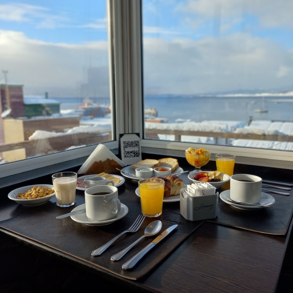 LENNOX HOTEL USHUAIA 50/60