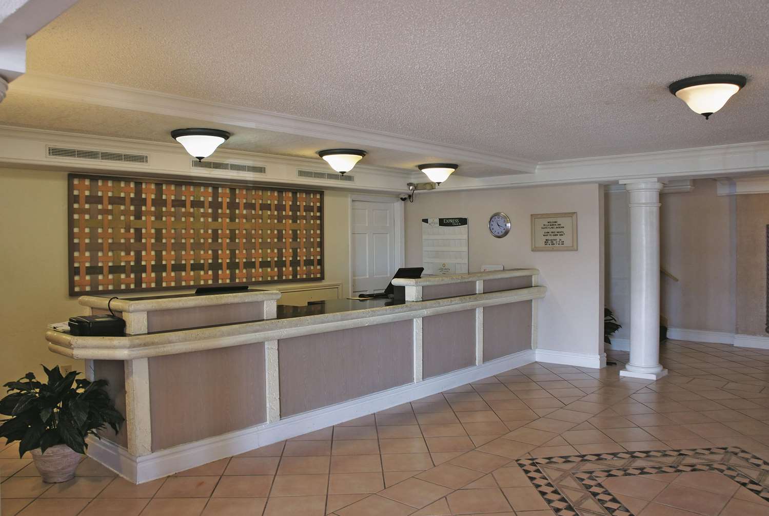 La Quinta Inn Clute Lake Jackson 9/36