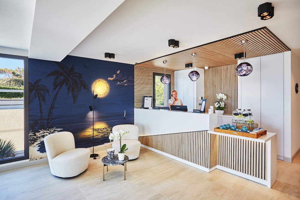 Eden Hotel 3/50