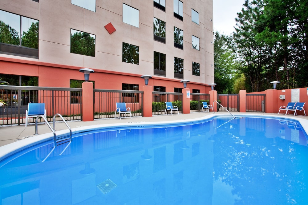 Holiday Inn Express Hotel Suites Lawrenceville 1/49