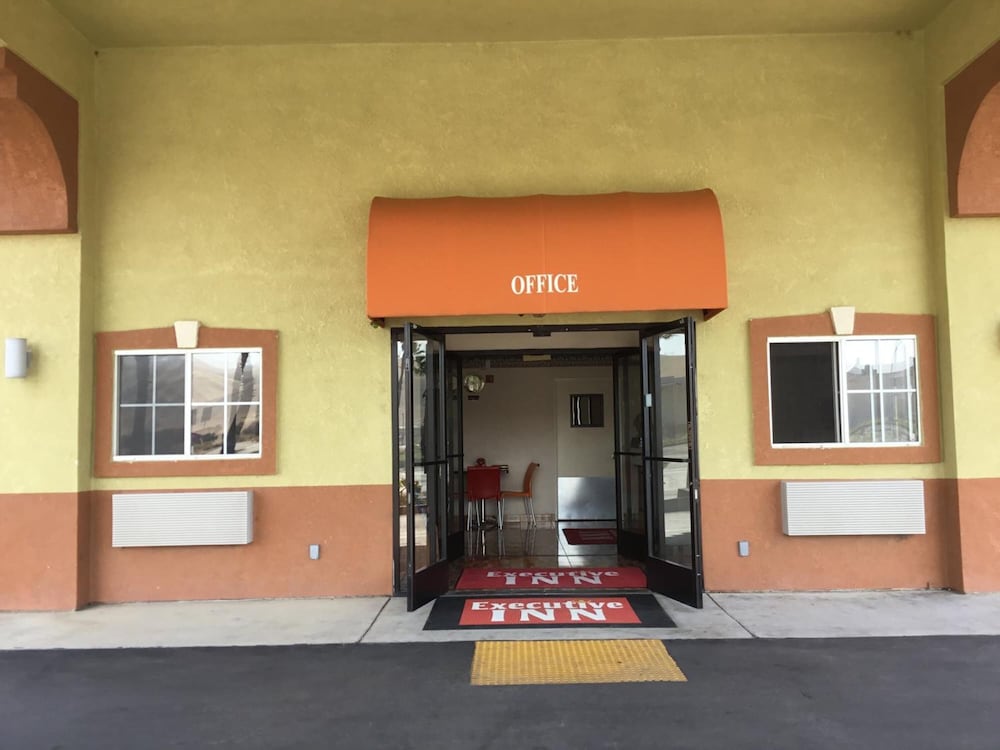 Executive Inn Westley Ca 31/37