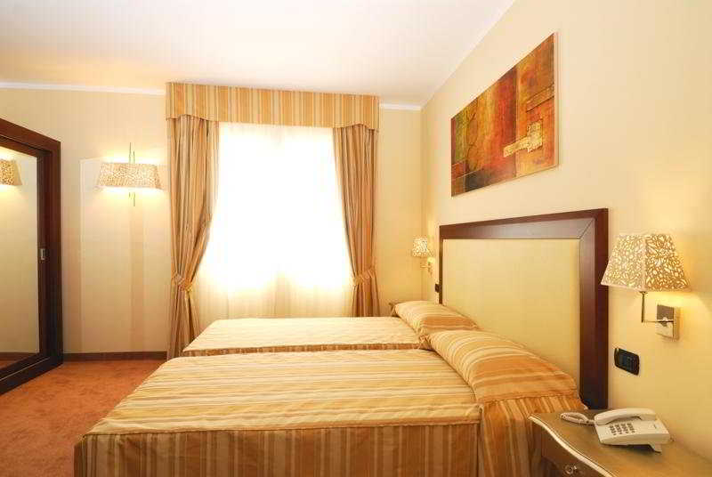 Standard, Double or Twin Bed