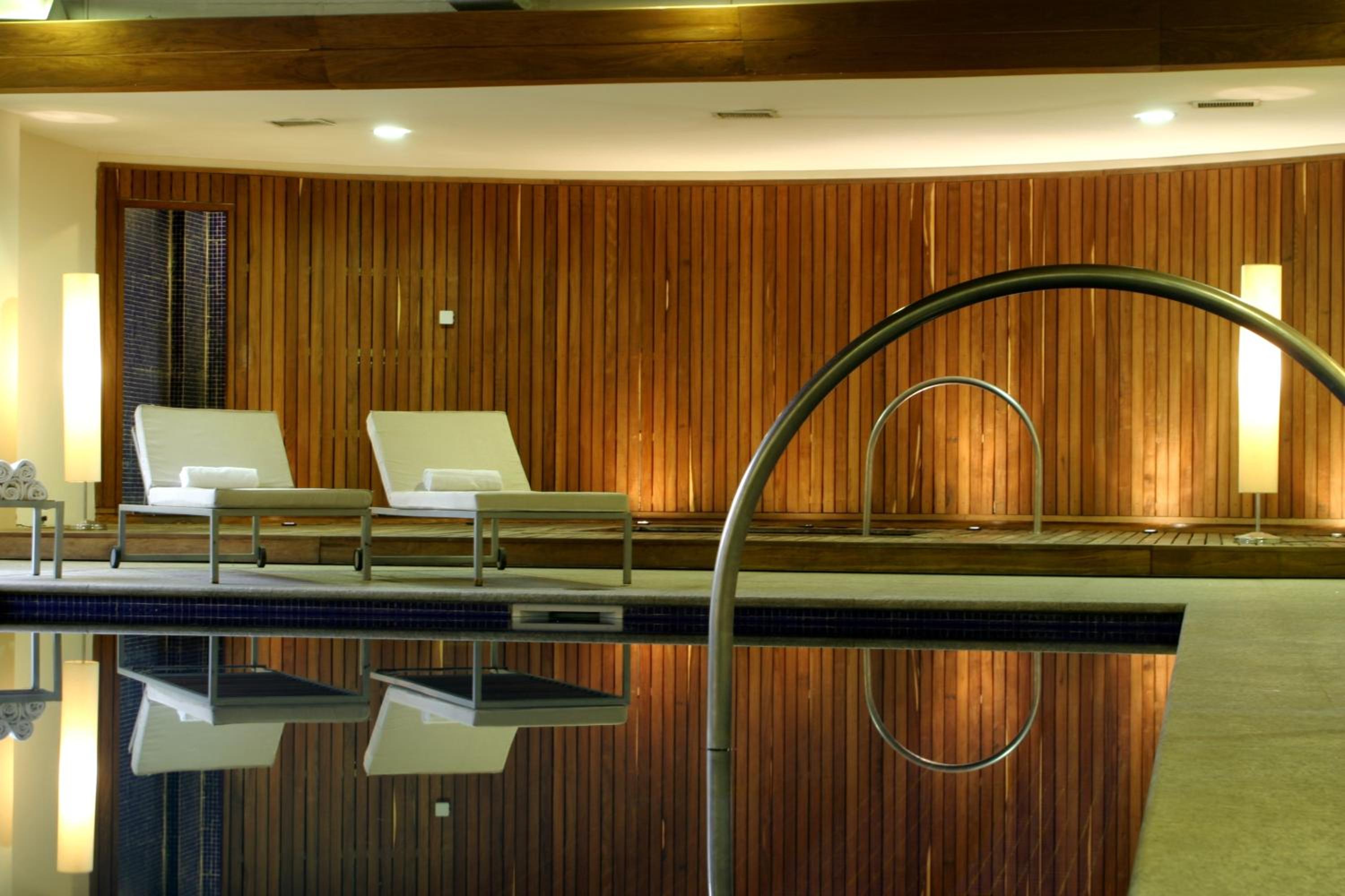 Hotel Del Bosque 28/35