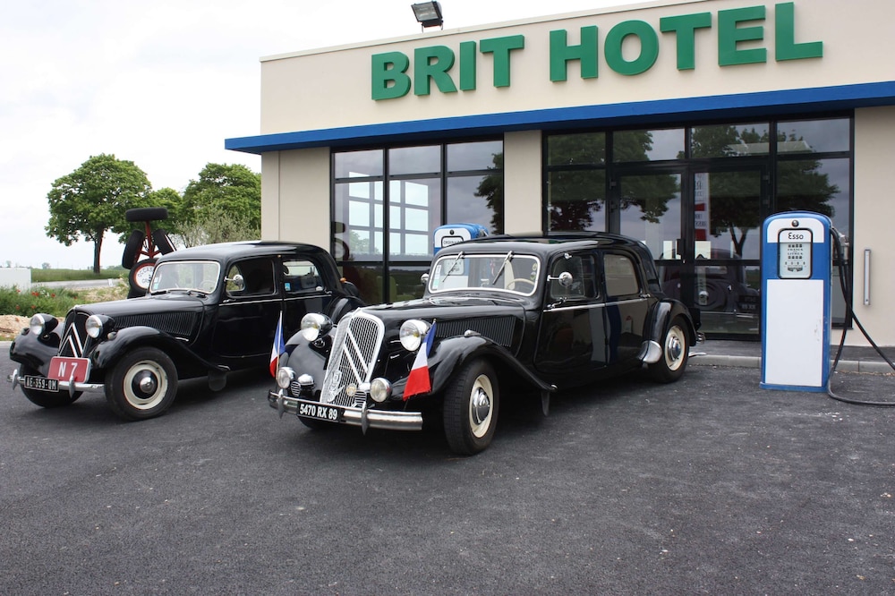 BRIT HOTEL MONTARGIS - LE RELAIS DU MIEL 36/39