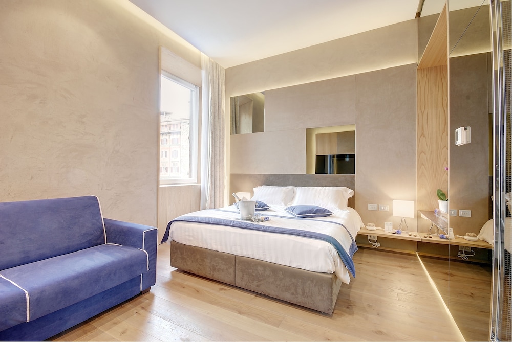 Sun Suite Luxury Pantheon 8/50