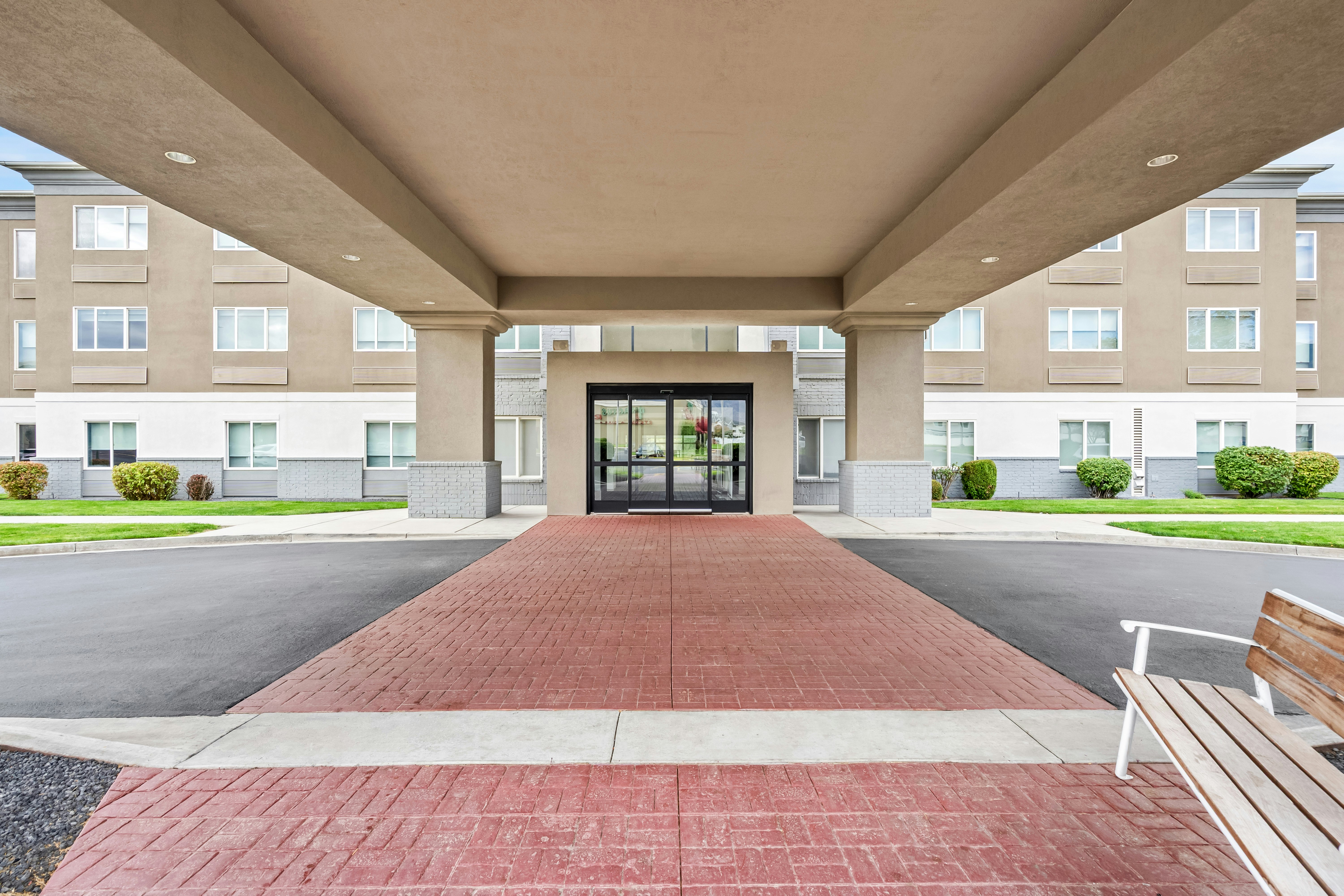 Holiday Inn Express Hotel Suites Ogden 49/51