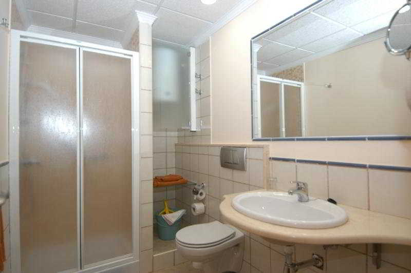 2 BEDROOMS, APARTMENT