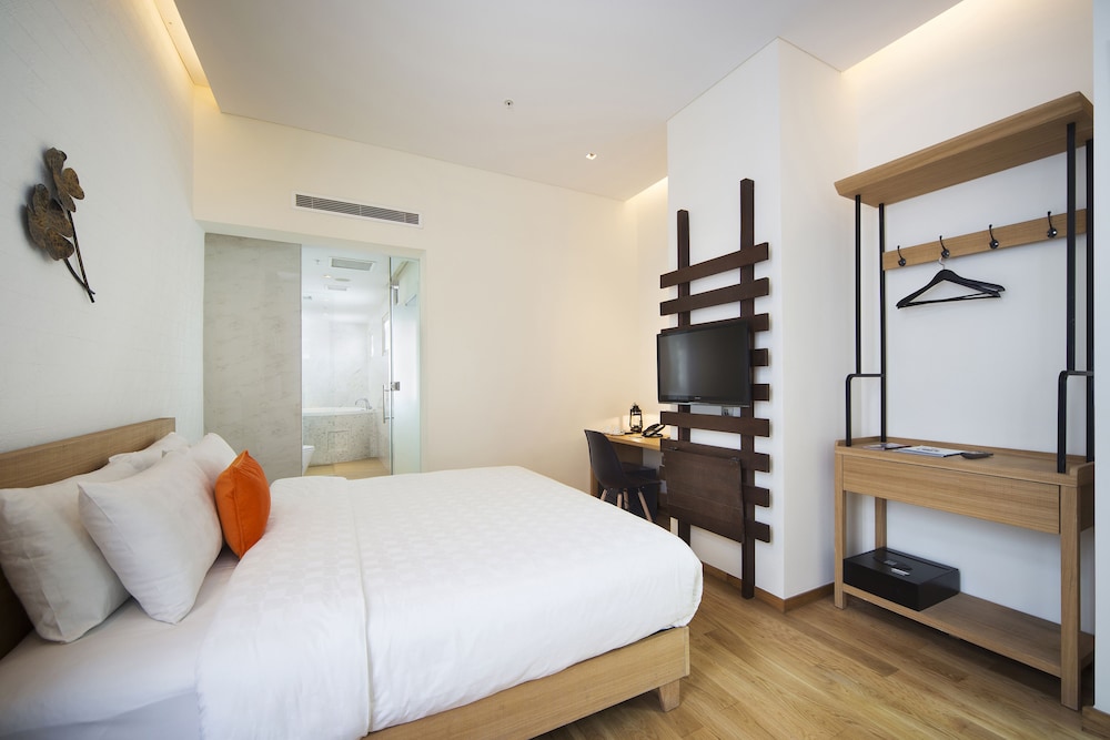 Hotel Clover 769 North Bridge Road Singapore 11/69