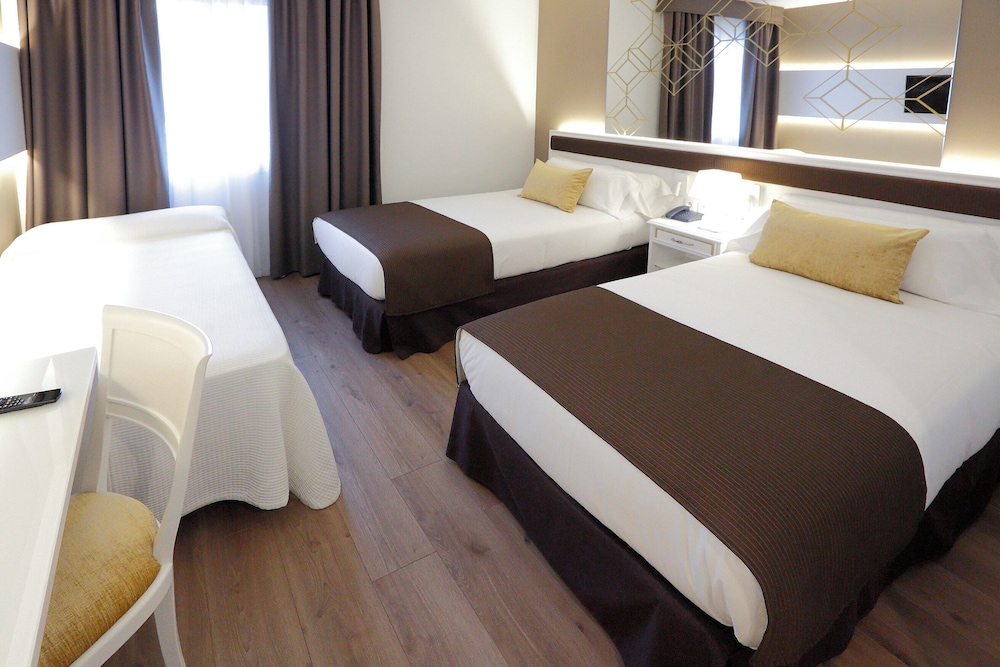ROOM, DOUBLE BED, WITH EXTRA BED