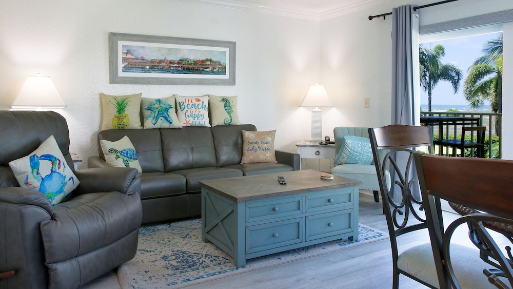South Beach Condo Hotel 34/50
