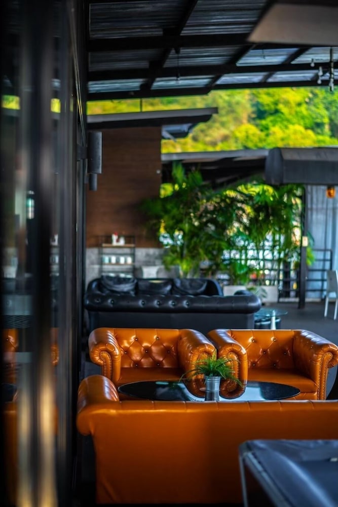 The B Ranong Trend Hotel 56/70