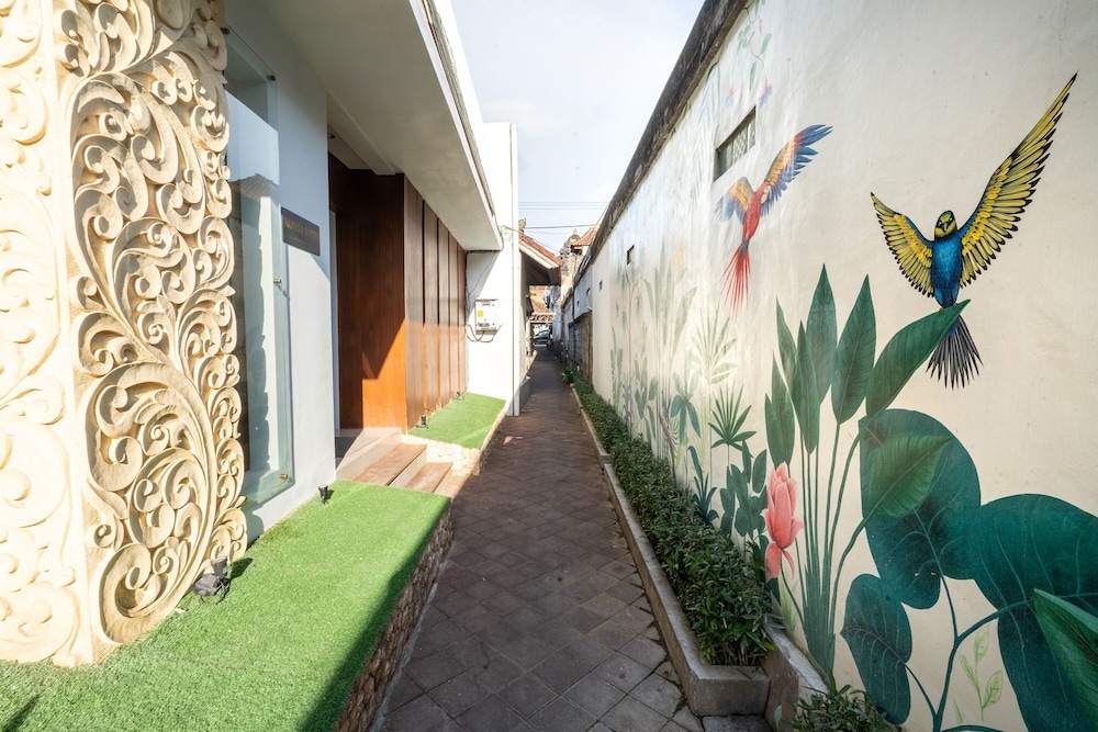 Mahesa Home Seminyak 35/50